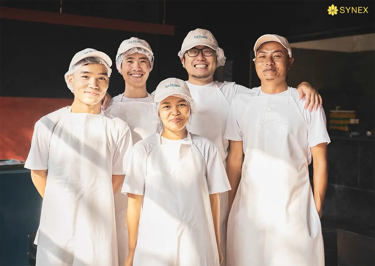 con nguoi tai pizza 4ps