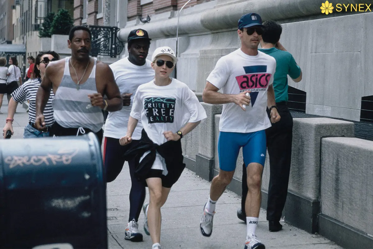 trang phuc ngay thuong tu soi mvs